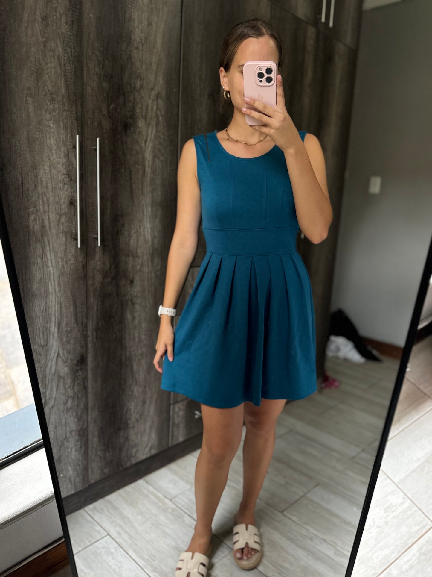 Blue dress (XXX)