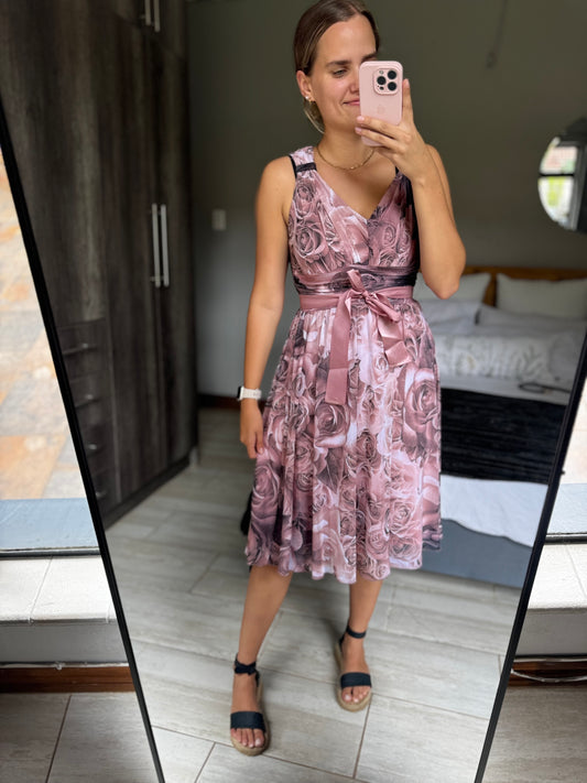 Pink floral dress (AA)