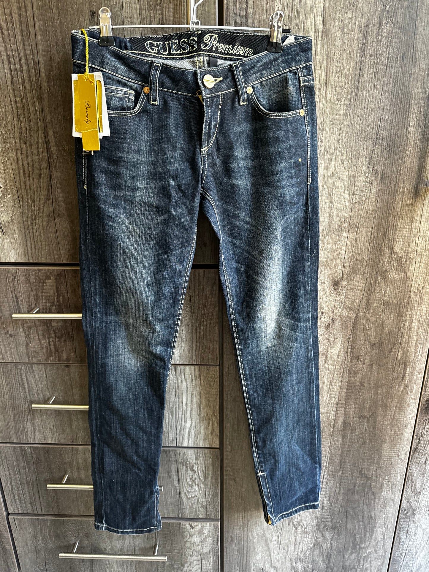 Brand New GUESS jeans (K)