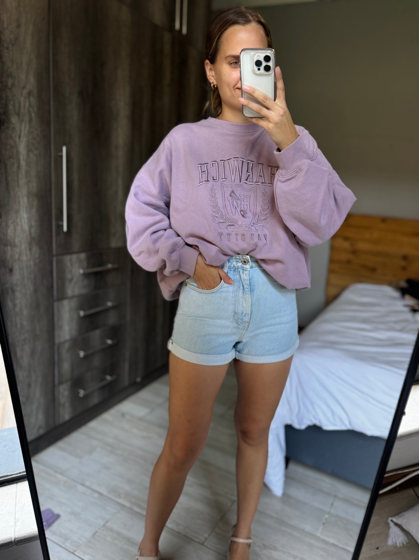 Lilac sweatshirt from Factorie (CC)