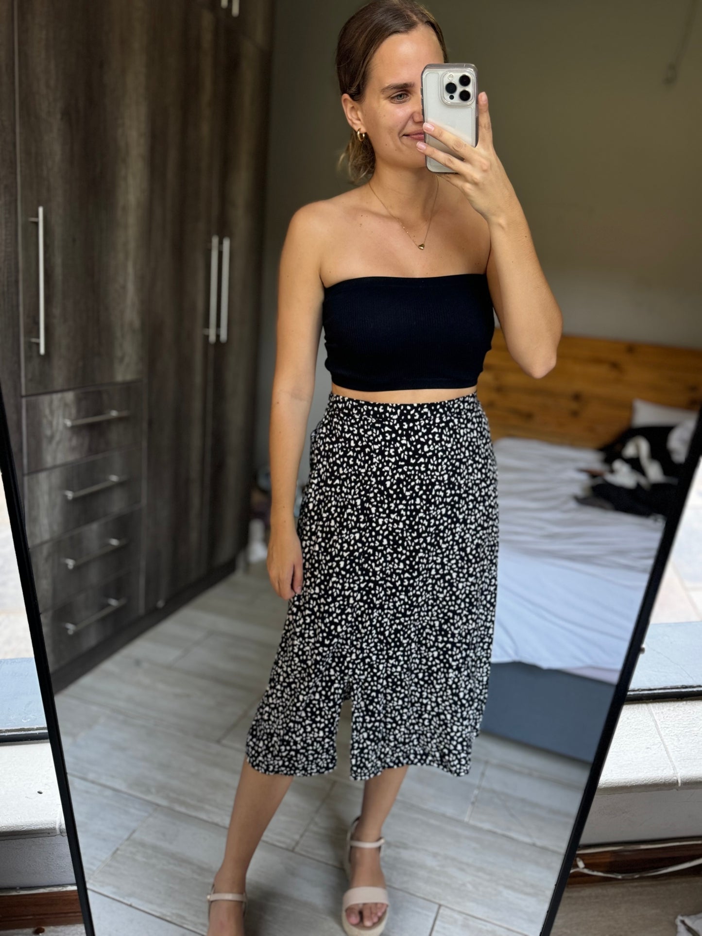 Pretty midi skirt from Woolworths (CC)