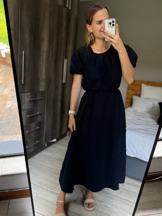 Black maxi dress (G)