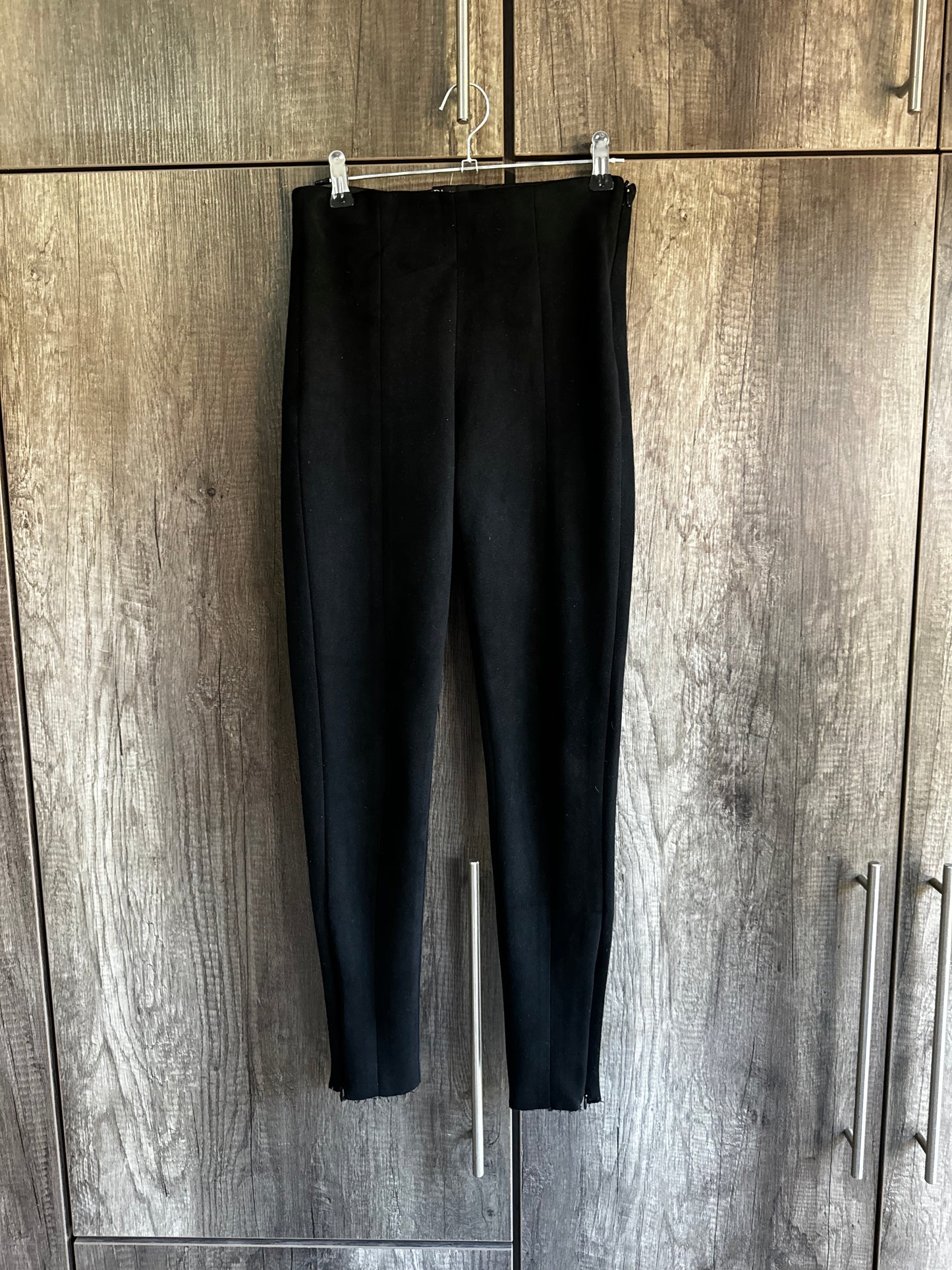 ZARA black suede pants (BBB)