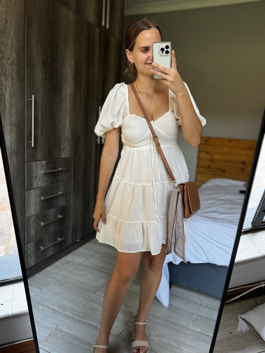 Pretty cream dress (CC)